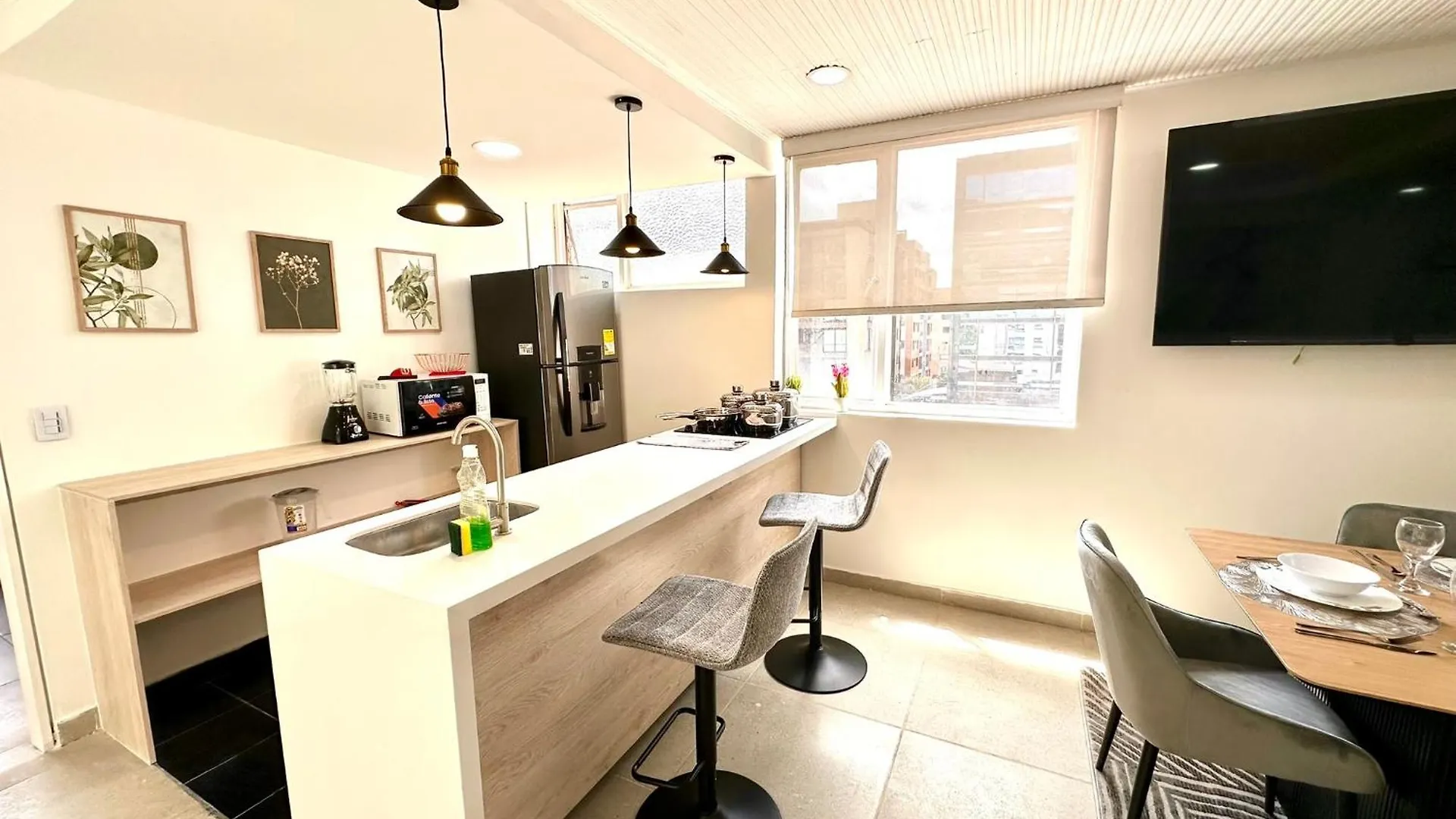 Espacio Ideal Para Grupos Bogotá 0*,